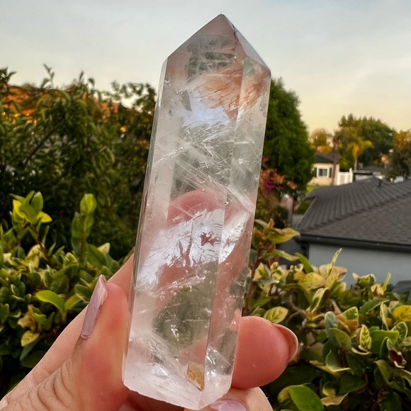 SUPER RARE White Fluorite Tower - Picture 4 of 4